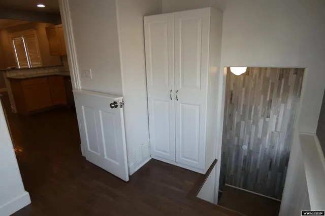 $299,900 | 189 West Sunrise Street, Guernsey, WY 82214