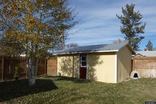 $299,900 | 189 West Sunrise Street, Guernsey, WY 82214