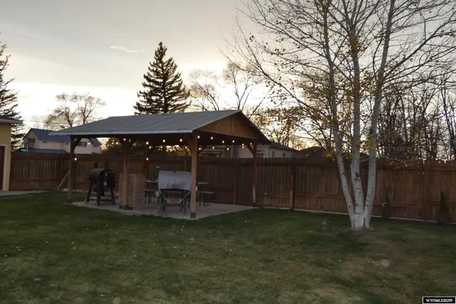 $299,900 | 189 West Sunrise Street, Guernsey, WY 82214