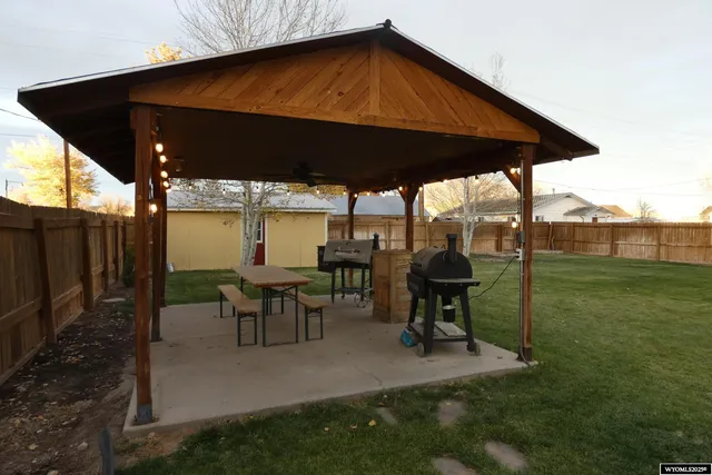 $299,900 | 189 West Sunrise Street, Guernsey, WY 82214