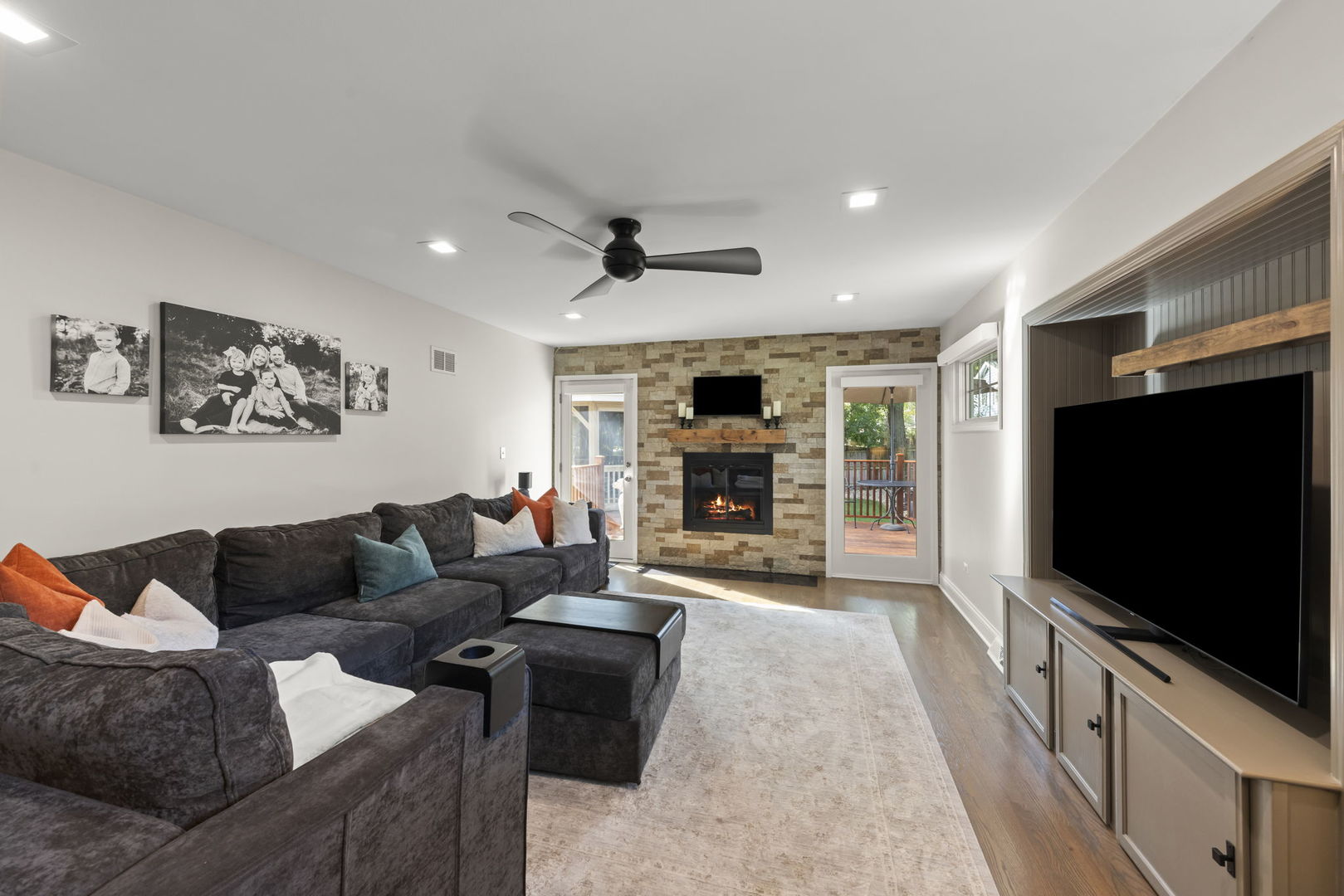 305 Richard Road Naperville, IL 60540 - Photo 13 of 48