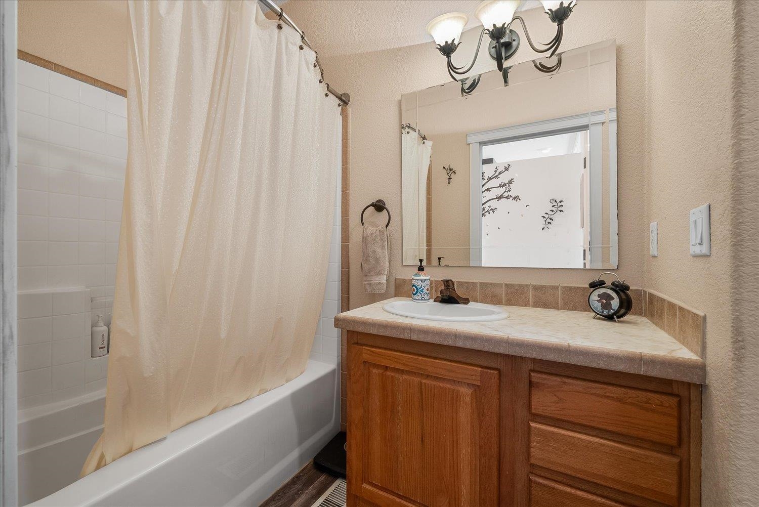 20211 North Austin Road Colbert, WA 99005 - Photo 28 of 49 Gallery Image 28