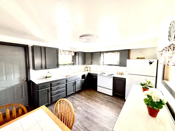 $139,000 | 8 Western Avenue, East Millinocket, ME 04430