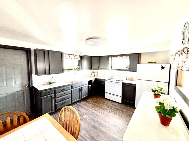 $139,000 | 8 Western Avenue, East Millinocket, ME 04430