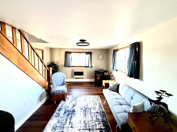 $139,000 | 8 Western Avenue, East Millinocket, ME 04430