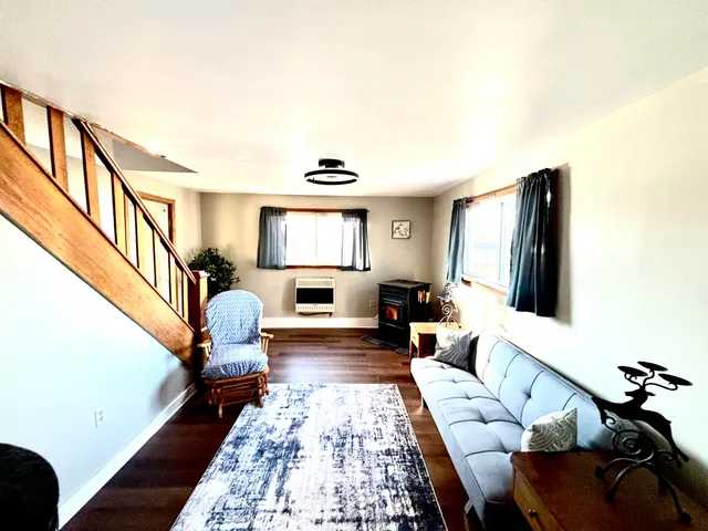 $139,000 | 8 Western Avenue, East Millinocket, ME 04430