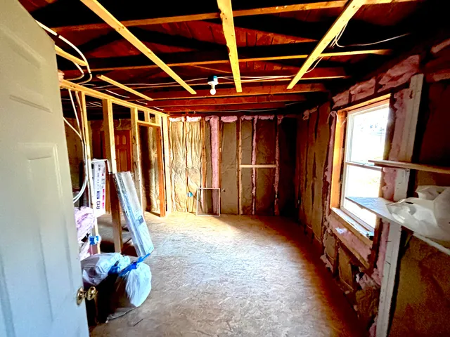 $139,000 | 8 Western Avenue, East Millinocket, ME 04430