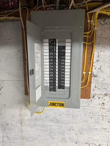 $139,000 | 8 Western Avenue, East Millinocket, ME 04430