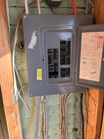 $139,000 | 8 Western Avenue, East Millinocket, ME 04430