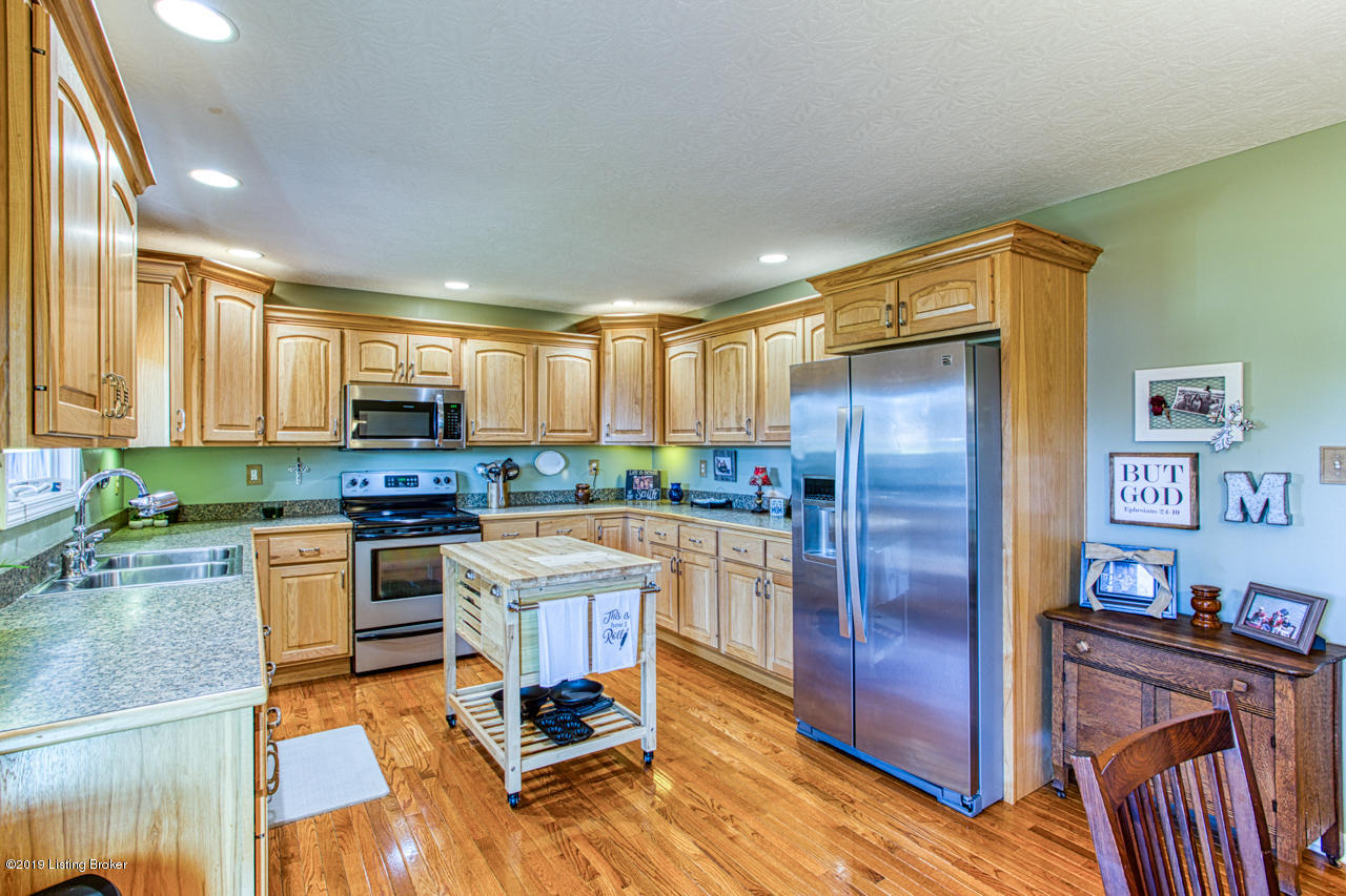 433 Tanglewood Road Shepherdsville, KY 40165 - Photo 10 of 48 433 Tanglewood Rd-10