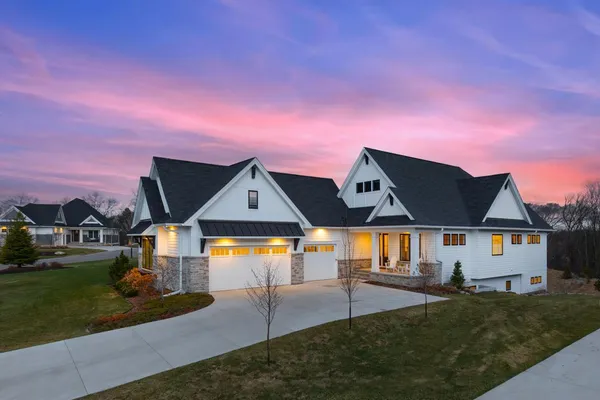 $1,895,000 | 7070 Highland Court, Eden Prairie, MN 55346