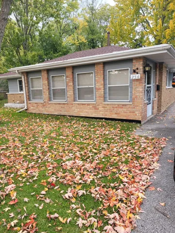 $112,500 | 254 Blackhawk Drive, Park Forest, IL 60466