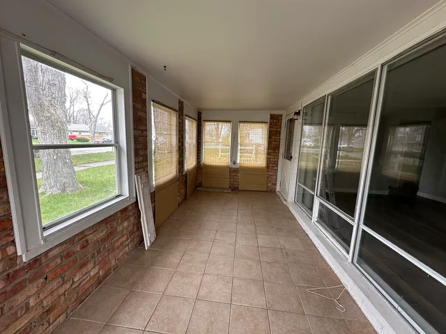 $112,500 | 254 Blackhawk Drive, Park Forest, IL 60466