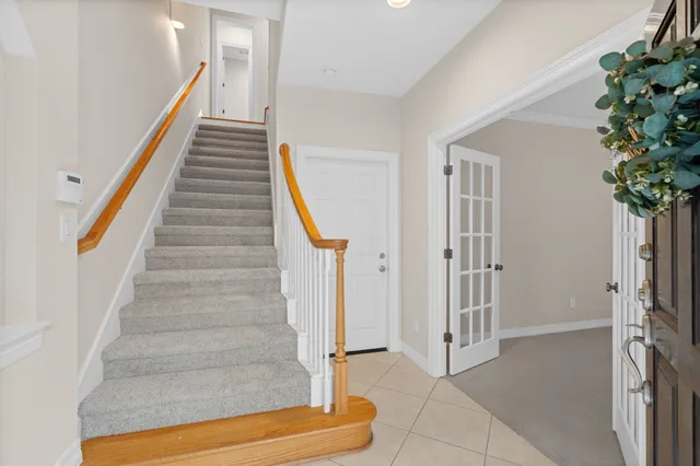 a view of entryway with a front door