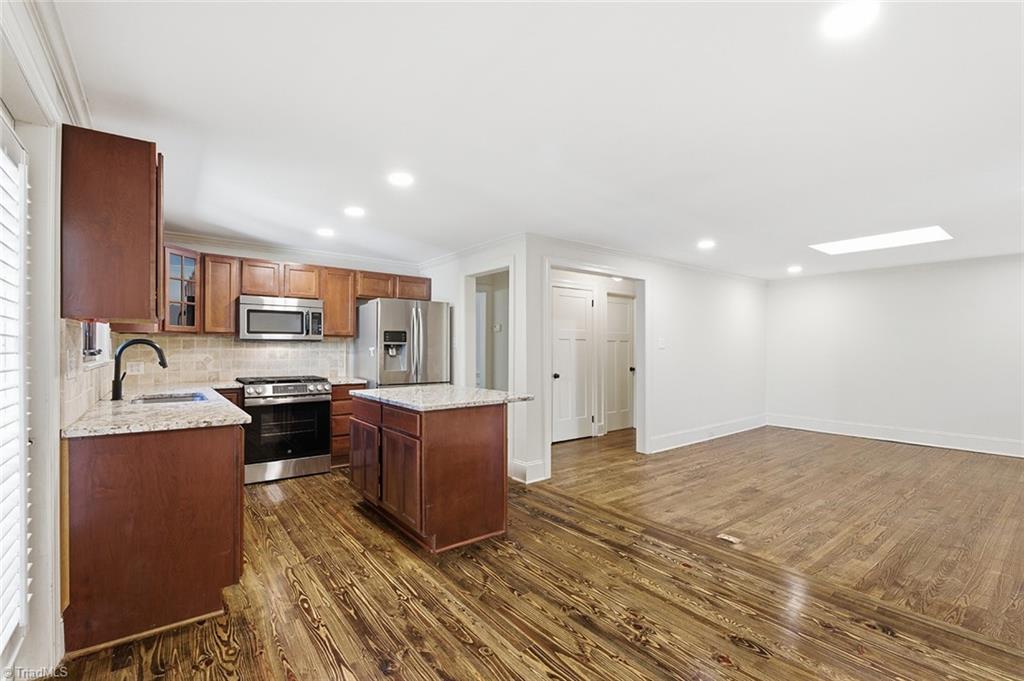 1920 Robinhood Road Winston-Salem, NC 27104 - Photo 12 of 36