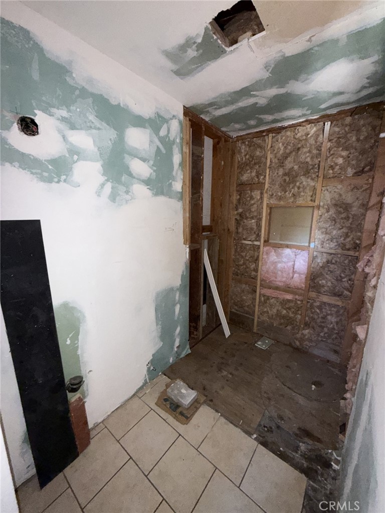 5623 Montgomery Street Riverside, CA 92503 - Photo 12 of 20