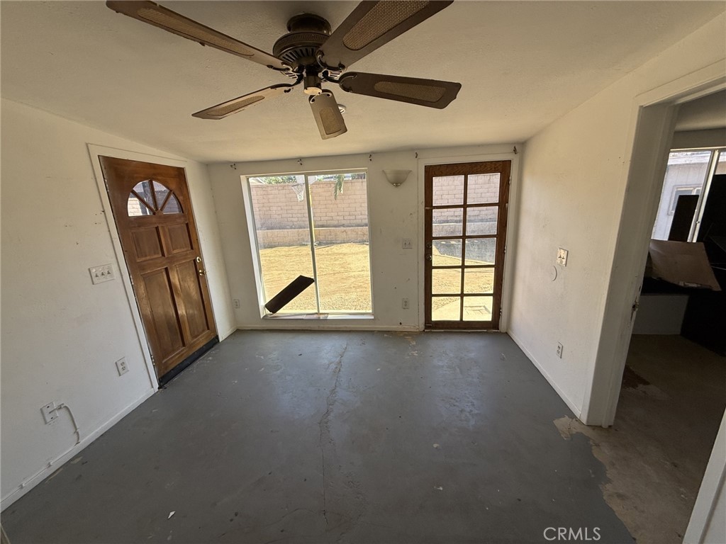 5623 Montgomery Street Riverside, CA 92503 - Photo 6 of 20