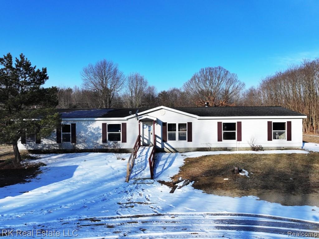 8237 Lambs Road Goodells, MI 48027 - Photo 1 of 34