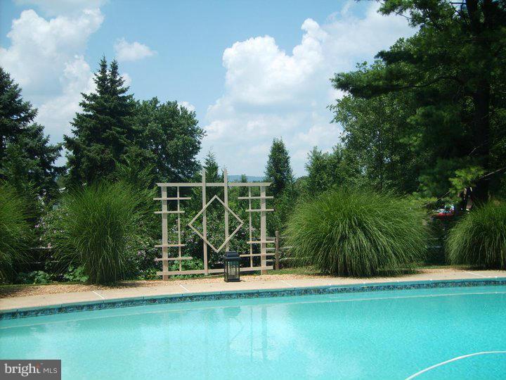4207 Sudley Road Haymarket, VA 20169 - Photo 9 of 30 Exterior (General)