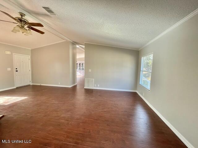 705 George Ford Road Carriere, MS 39426 - Photo 5 of 17 living area