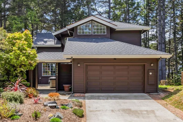 $839,000 | 44044 Ocean Vista Court, Mendocino, CA 95460