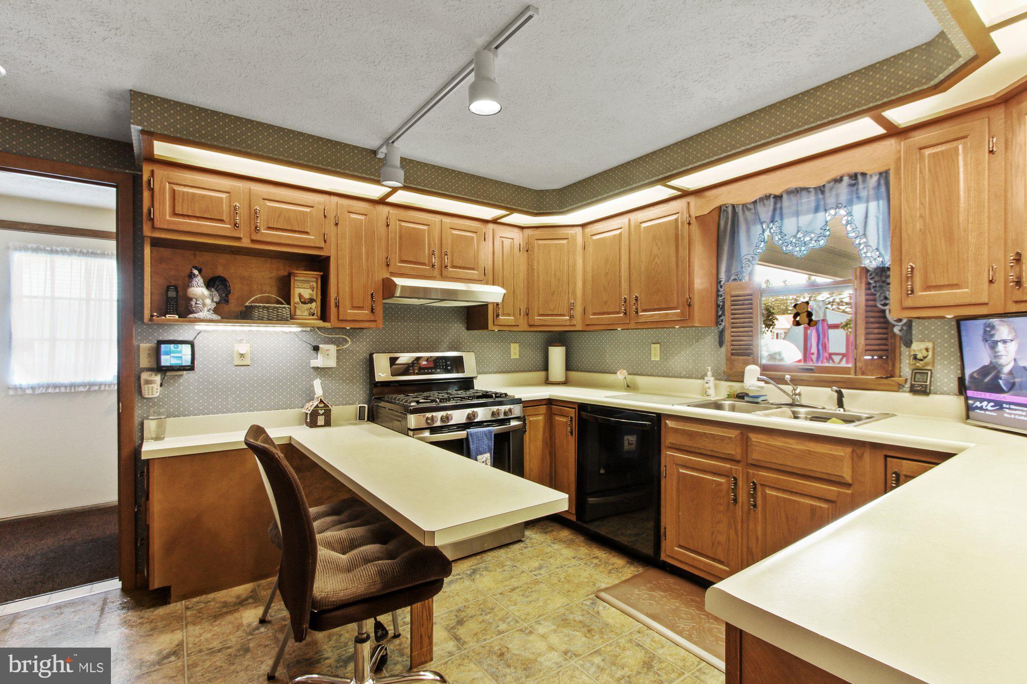 3530 Carlisle Road Dover, PA 17315 - Photo 11 of 32 Gallery Image 11