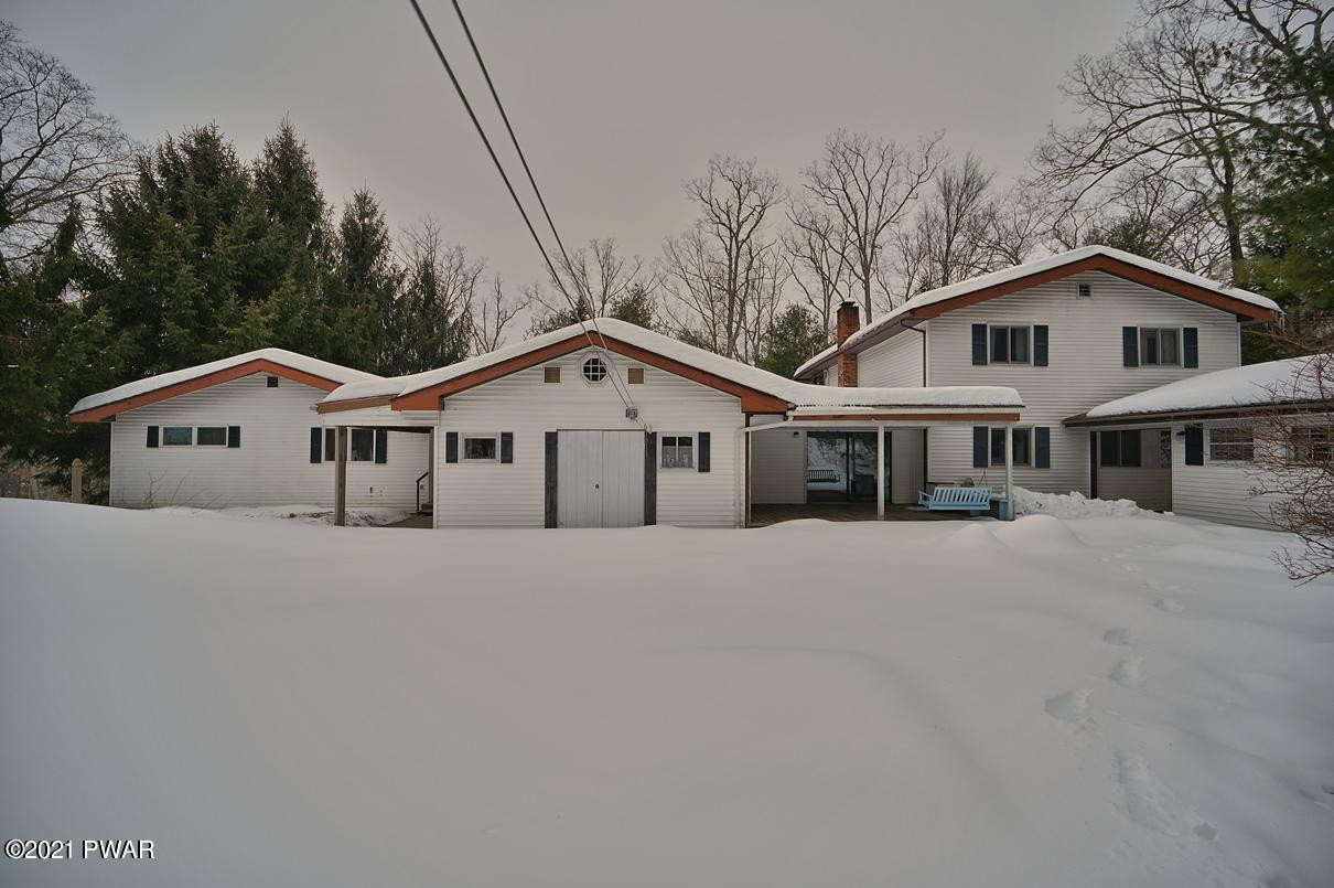 142 Market Road Greeley, PA 18425 - Photo 3 of 98