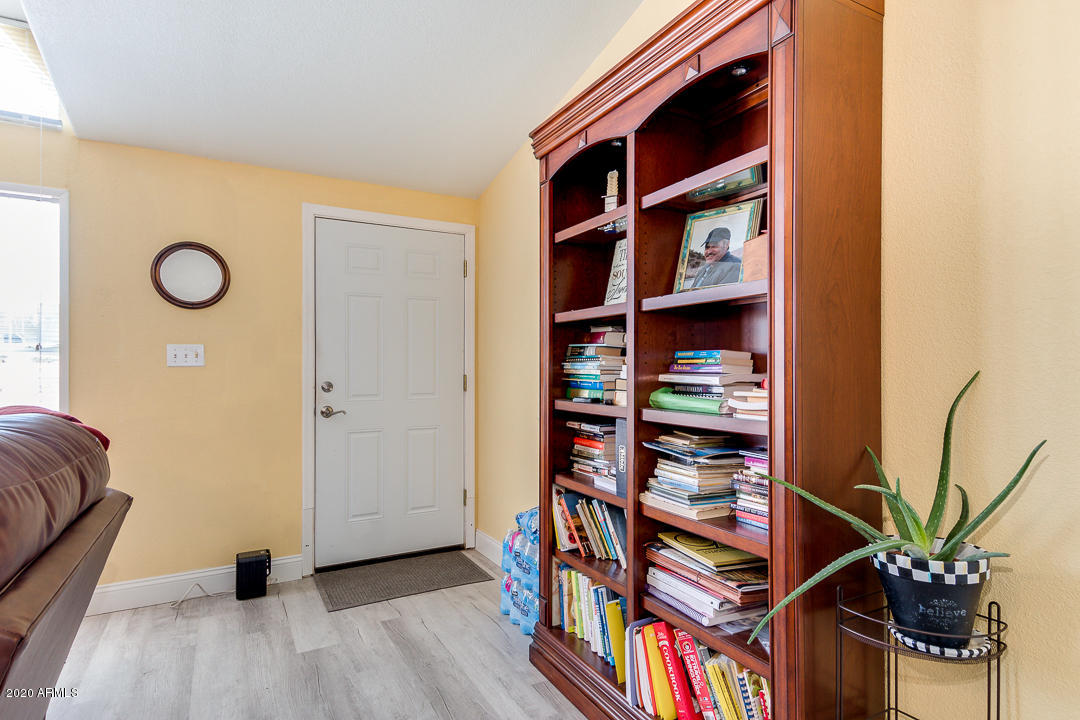 1530 South Starr Road Apache Junction, AZ 85119 - Photo 5 of 48 10- Starr