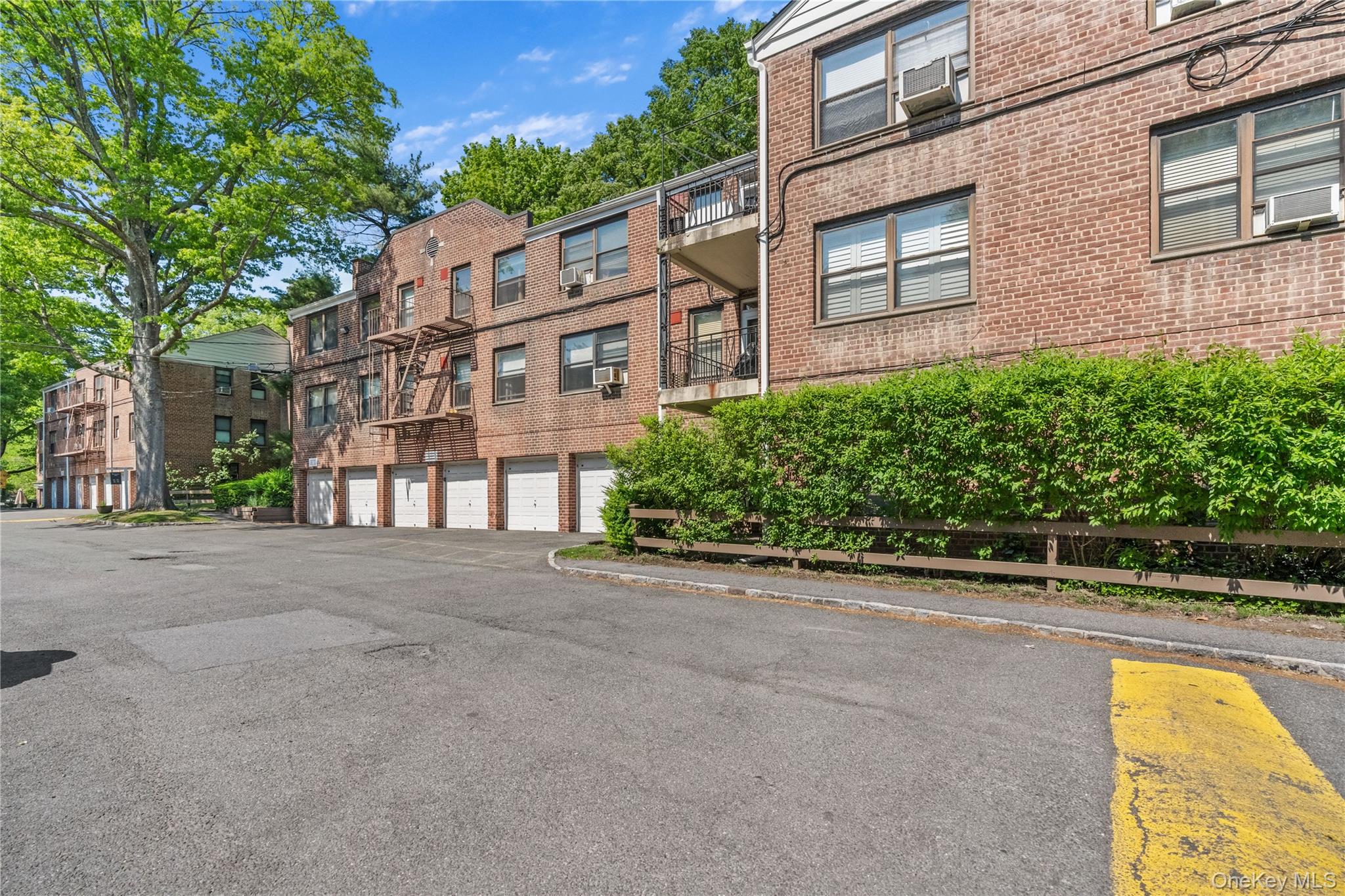 83 Rockledge Road, Unit 1A Hartsdale, NY 10530 - Photo 21 of 25