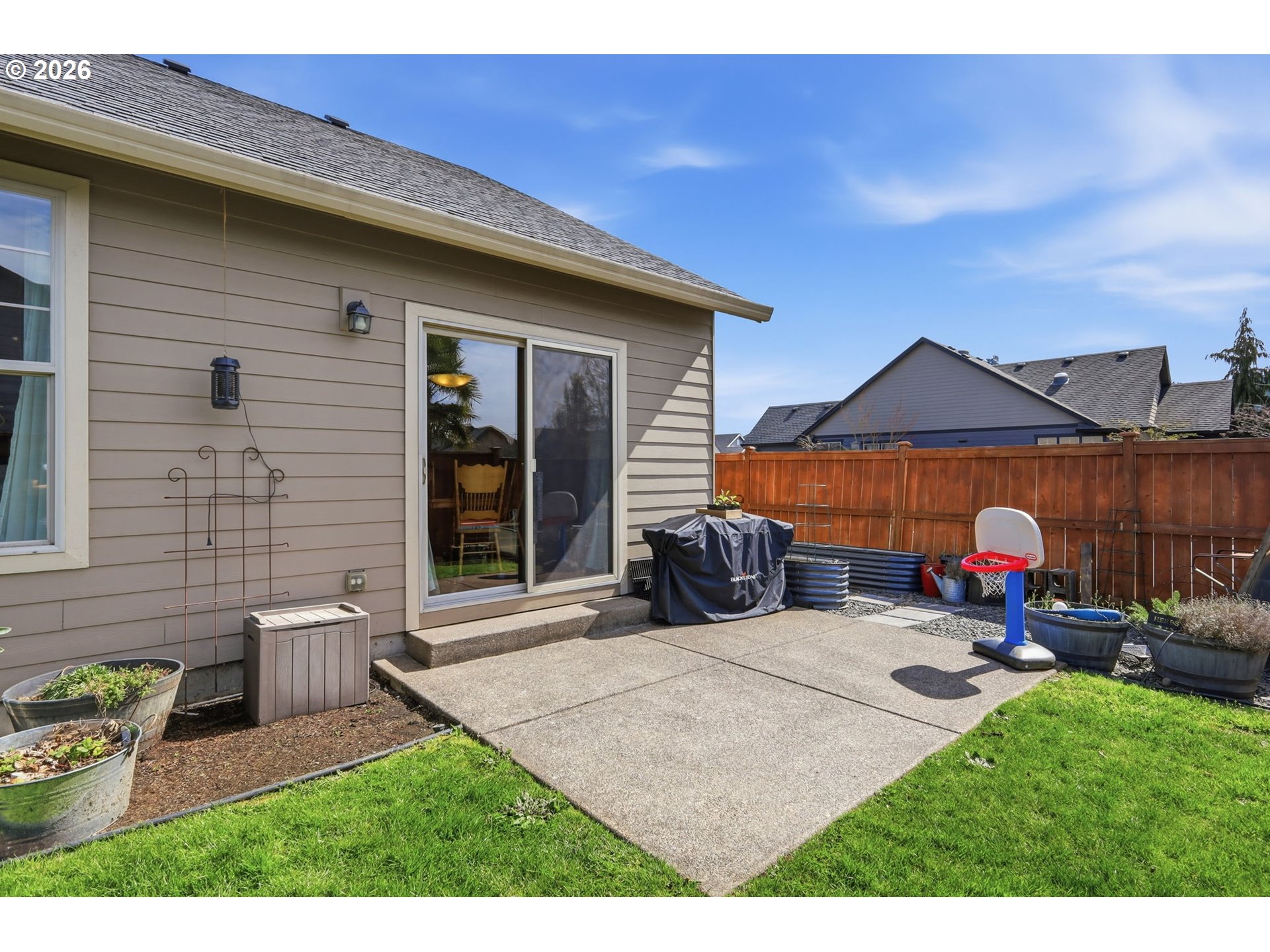 1076 South 40th Place Springfield, OR 97478 - Photo 40 of 47