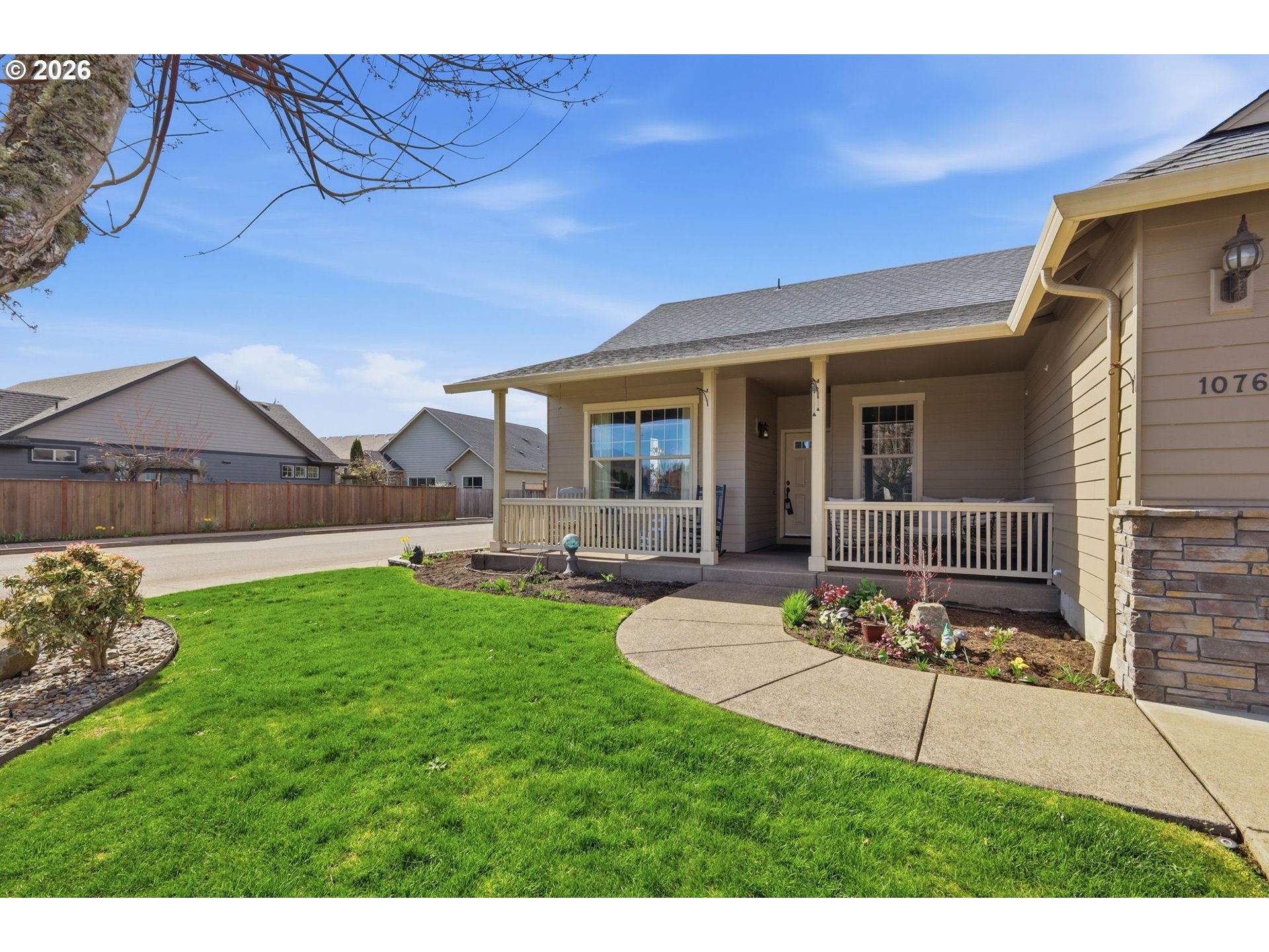 1076 South 40th Place Springfield, OR 97478 - Photo 43 of 47