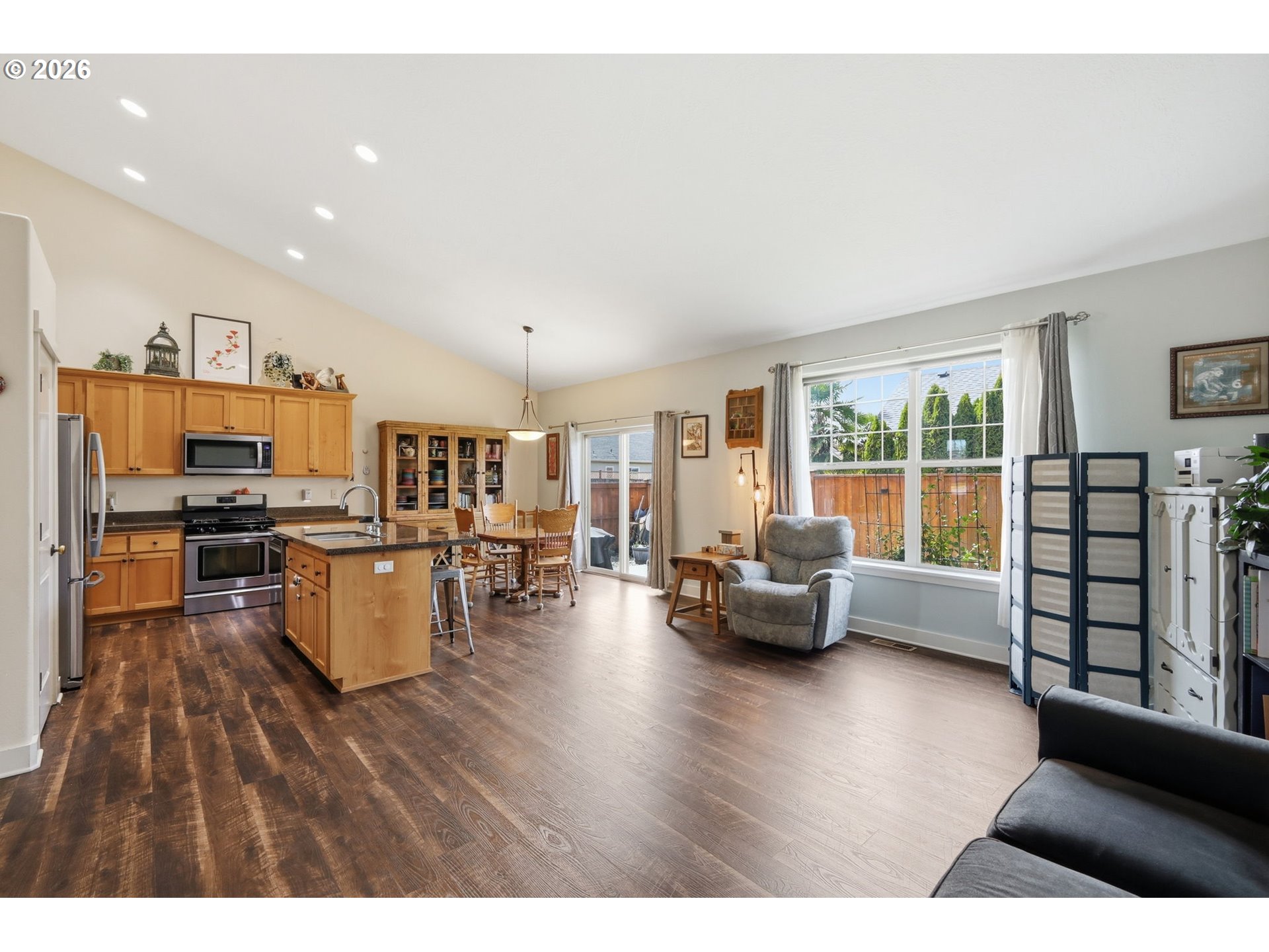 1076 South 40th Place Springfield, OR 97478 - Photo 8 of 47