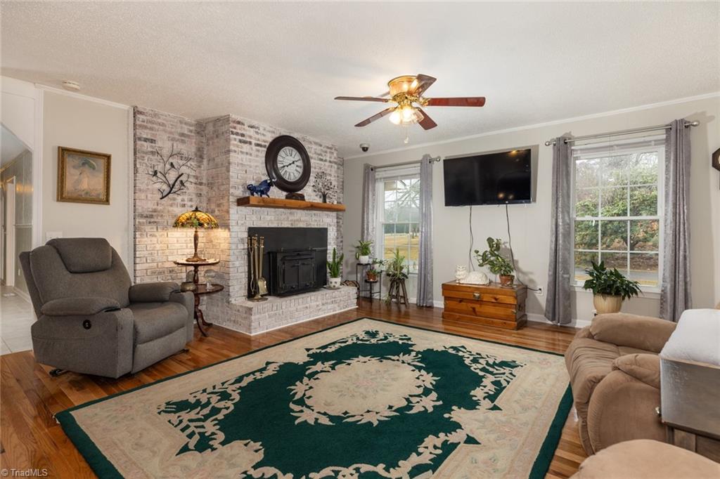 1984 Austin Little Mountain Road Ronda, NC 28670 - Photo 11 of 31