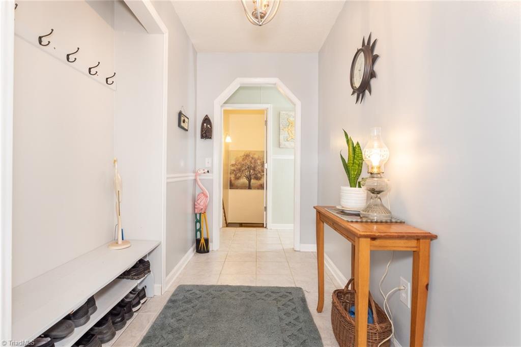 1984 Austin Little Mountain Road Ronda, NC 28670 - Photo 4 of 31