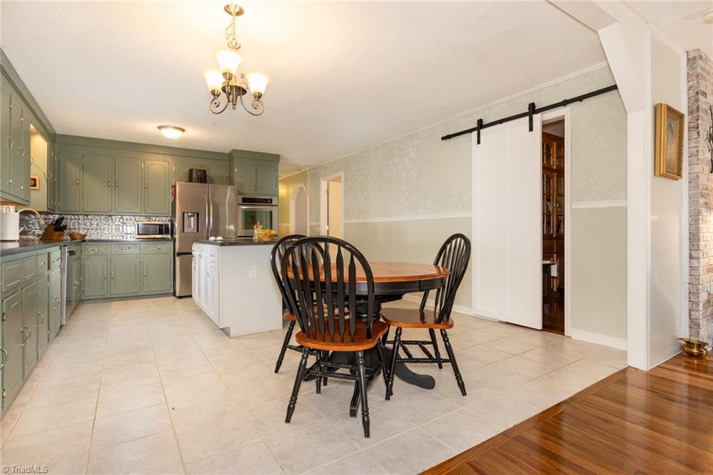 1984 Austin Little Mountain Road Ronda, NC 28670 - Photo 5 of 31