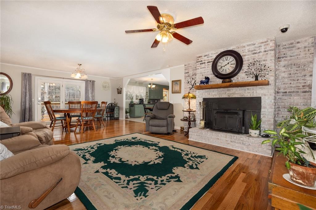 1984 Austin Little Mountain Road Ronda, NC 28670 - Photo 10 of 31