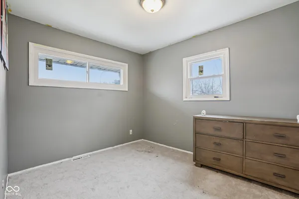 $174,000 | 219 East McKenzie Road, Greenfield, IN 46140