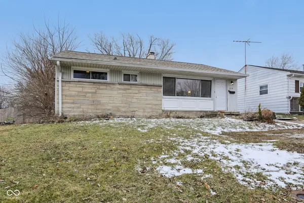 $174,000 | 219 East McKenzie Road, Greenfield, IN 46140