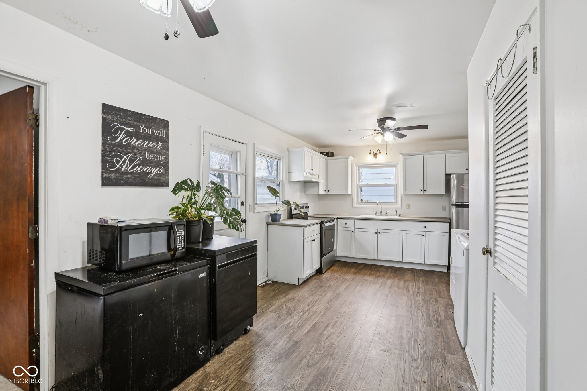 219 East McKenzie Road Greenfield, IN 46140 - Photo 8 of 26