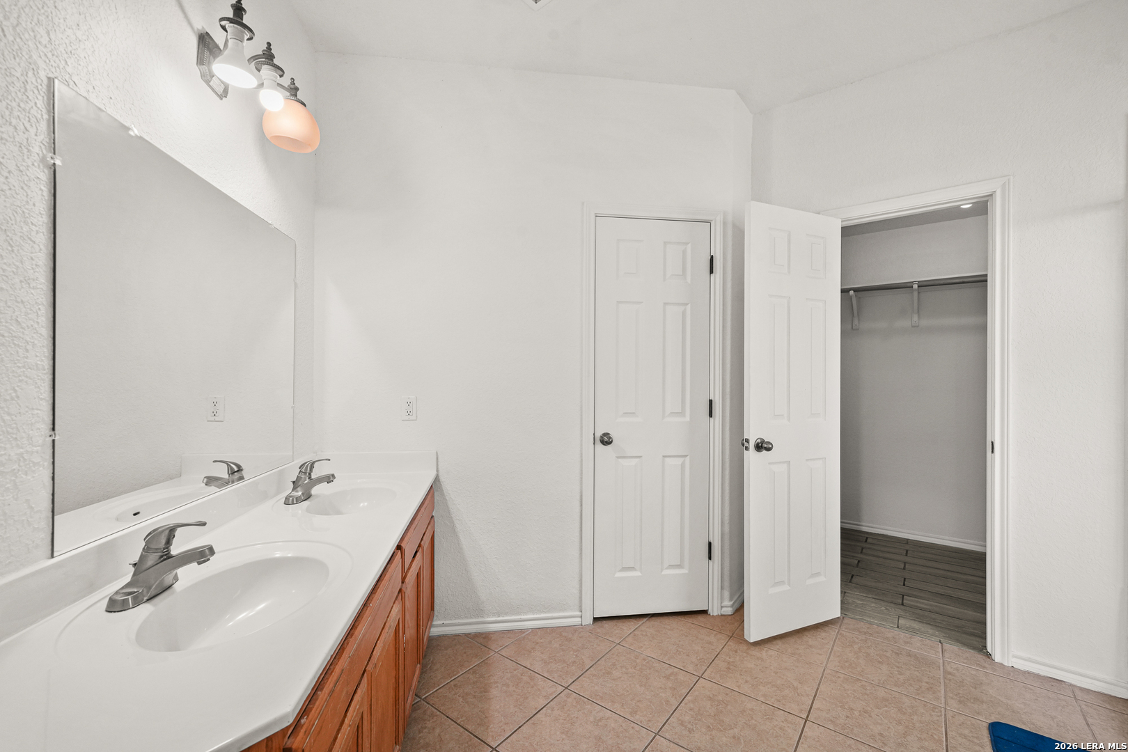725 Cimarron Square Poteet, TX 78065 - Photo 24 of 37
