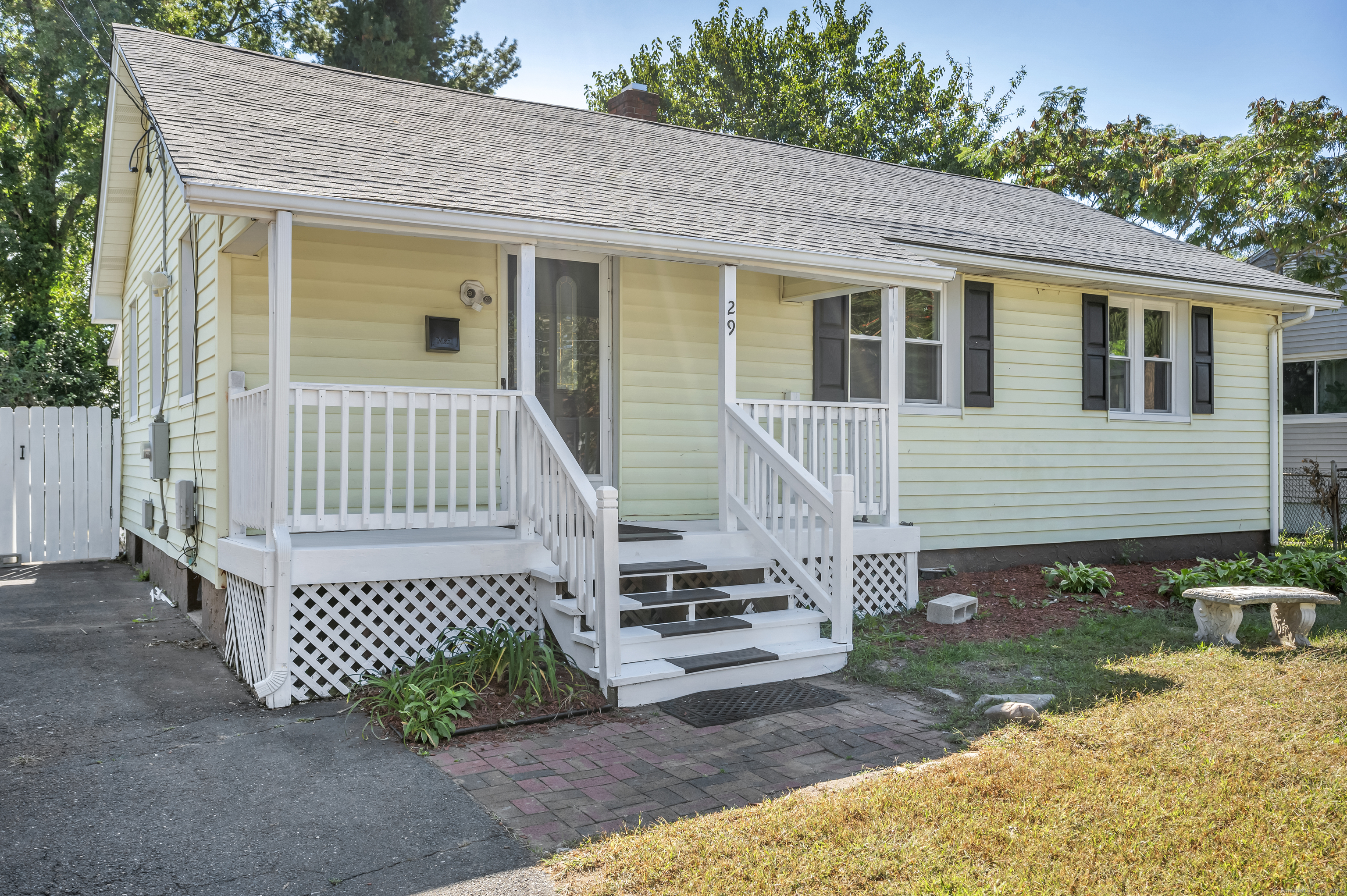 29 Risley Street East Hartford, CT 06118 - Photo 1 of 1