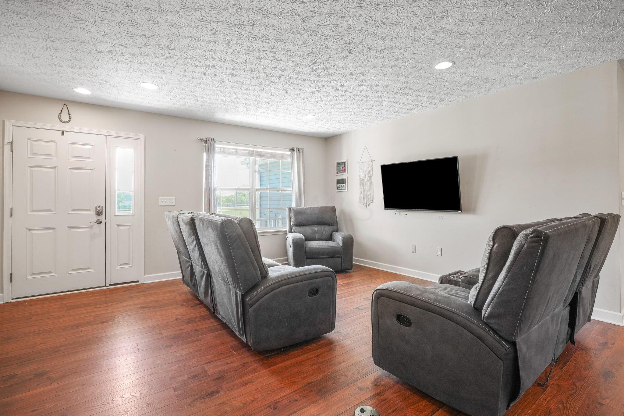 480 Brindle Road Ostrander, OH 43061 - Photo 9 of 70 Great room