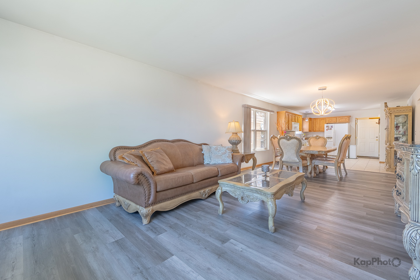 7431 West 60th Place Summit, IL 60501 - Photo 3 of 40