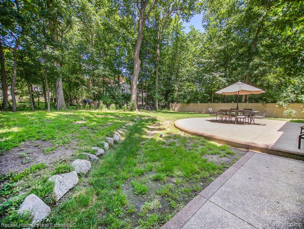1282 Greenleaf Drive Rochester Hills, MI 48309 - Photo 27 of 30