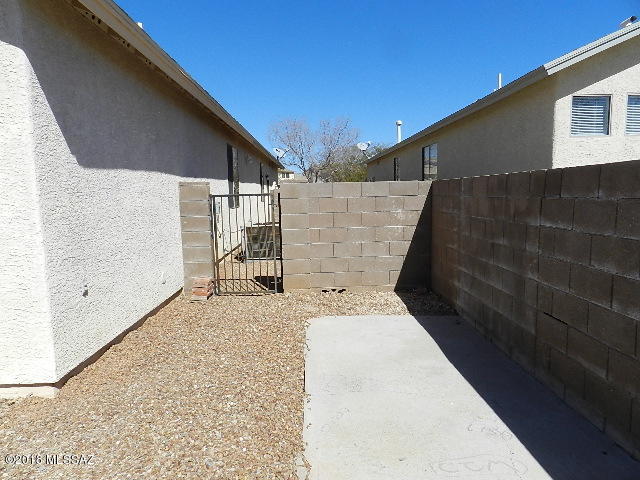 7716 South Lions Spring Way Tucson, AZ 85747 - Photo 21 of 25