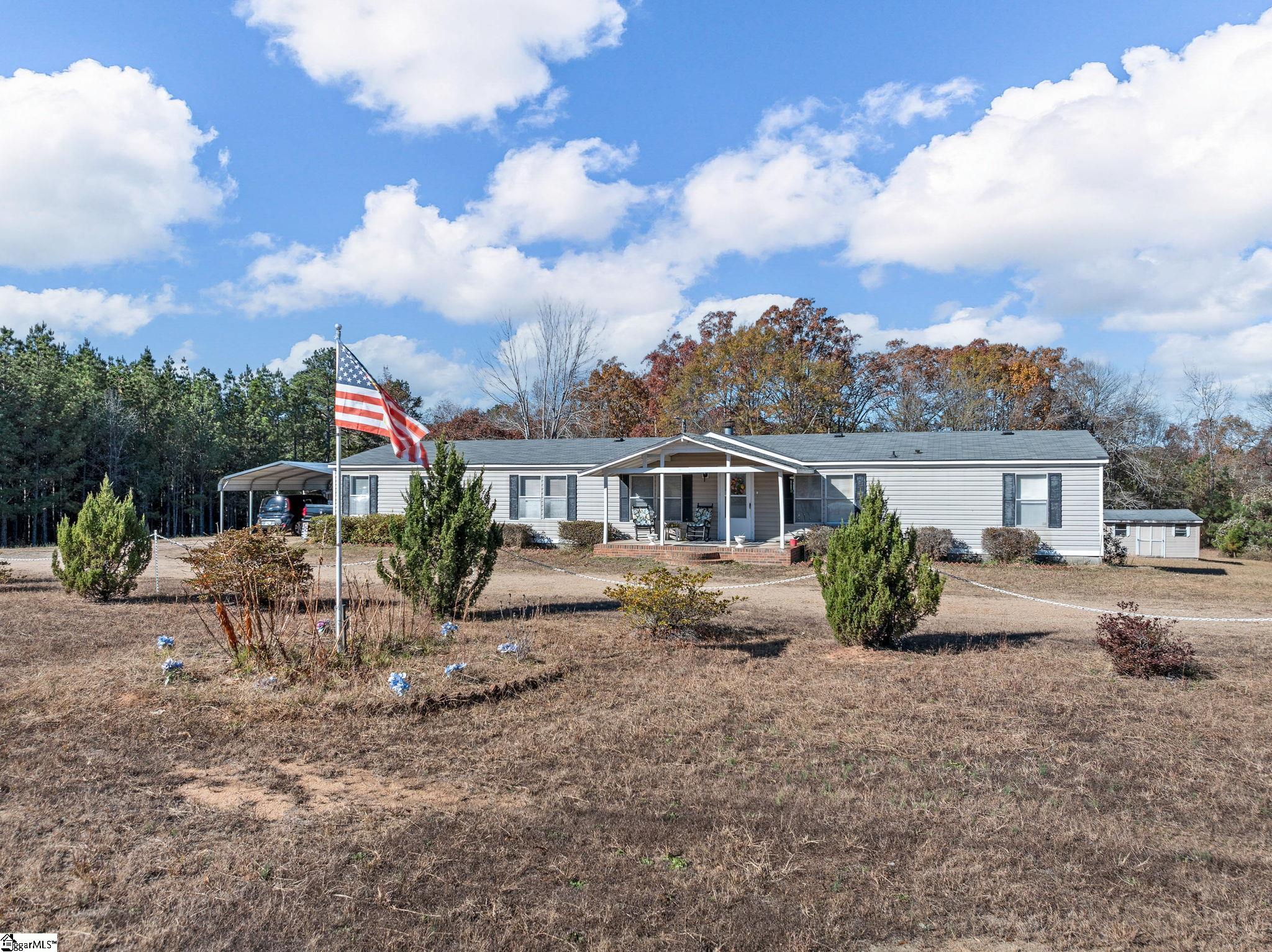1103 State Rd S-44-57 Union, SC 29379 - Photo 1 of 50