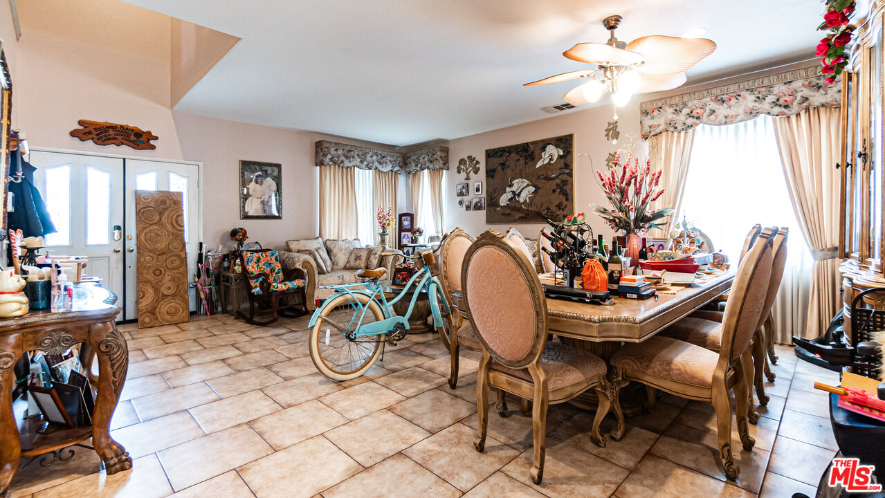 12590 Mango Lane Riverside, CA 92503 - Photo 6 of 46