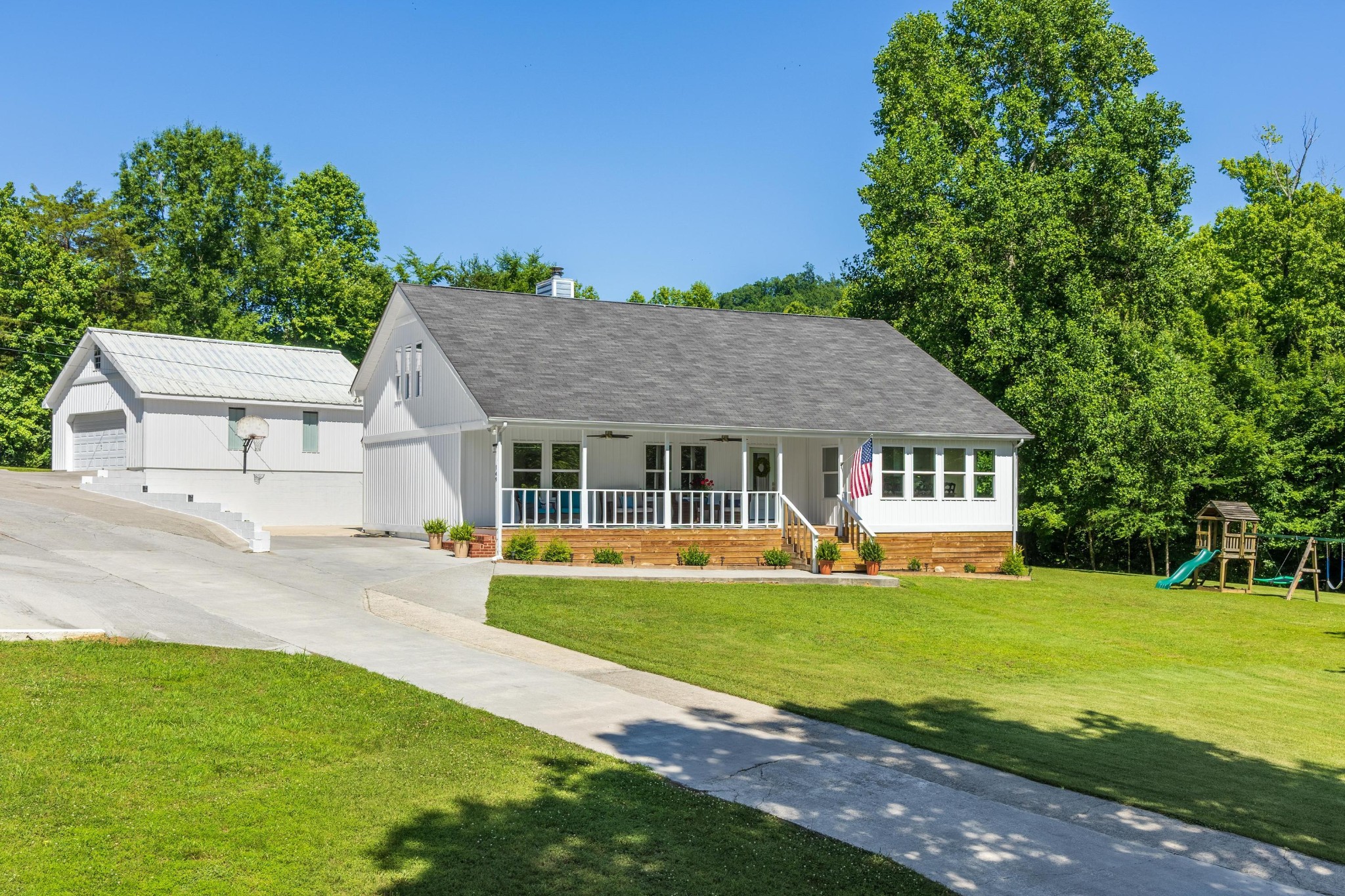 149 Ledford Lane Decatur, TN 37322 - Photo 3 of 60
