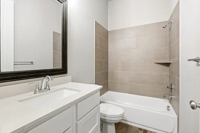 $3,200 | 6927 Pondhawk Drive, Katy, TX 77493