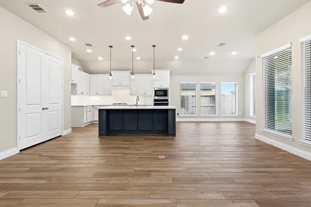 $3,200 | 6927 Pondhawk Drive, Katy, TX 77493